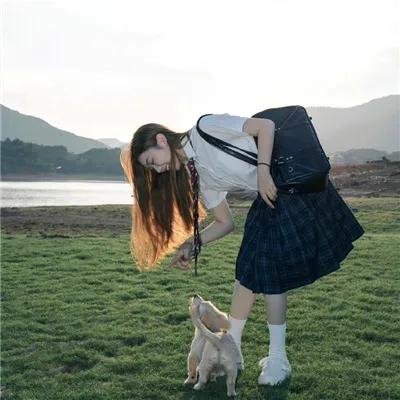 费家有女
